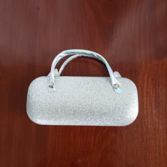 Hard shell Silver Sparkly eyeglass case with handles. Eyeglasses storage - Picture 2 of 9